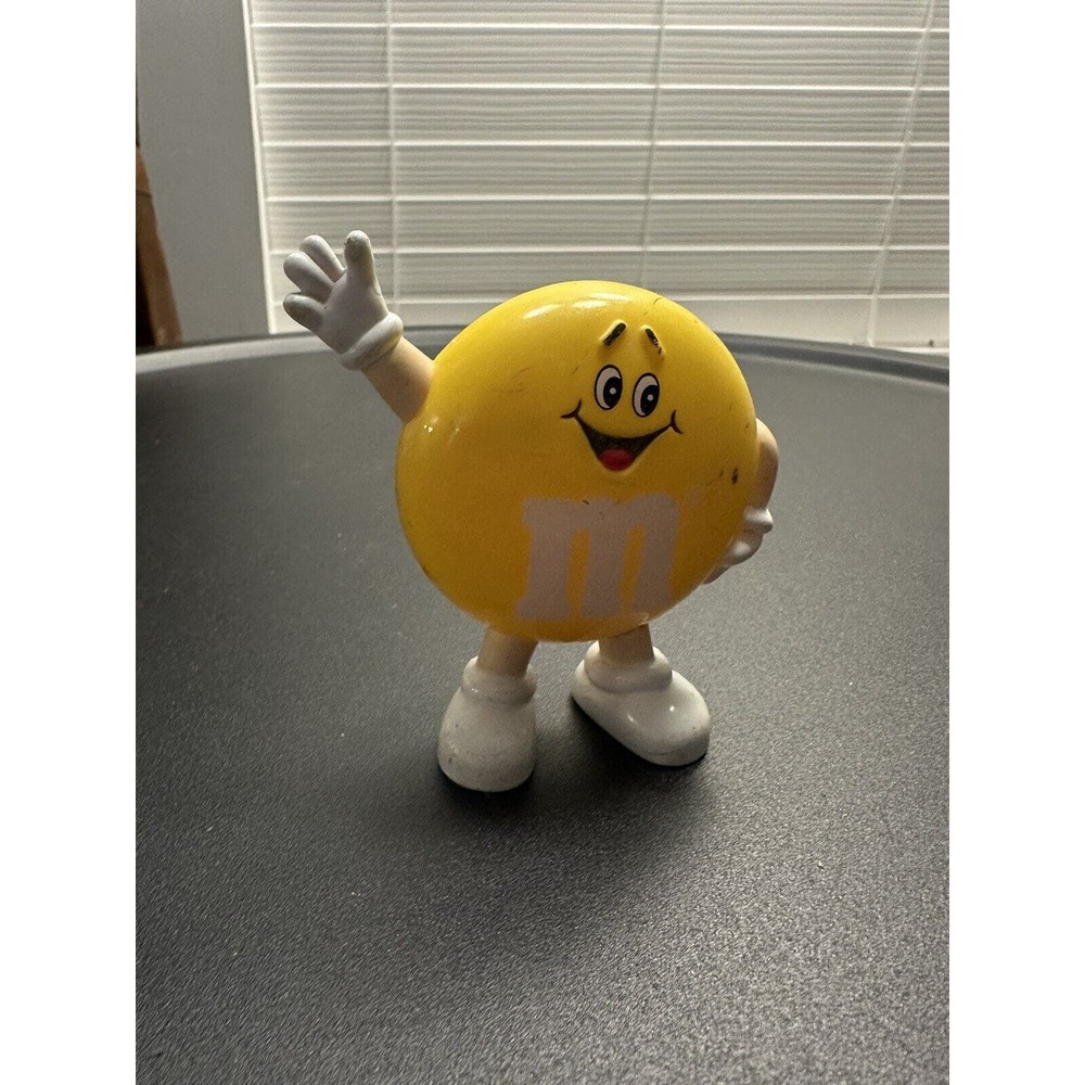 Mars M&M Candy Container Yellow 3” 1991 Plastic